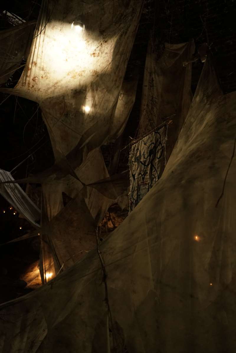 Ce qui me servait de boussole, bunker, ReBunker Collective, Varna (Bulgarie), exposition Memory Fragments, 2023, vue 12