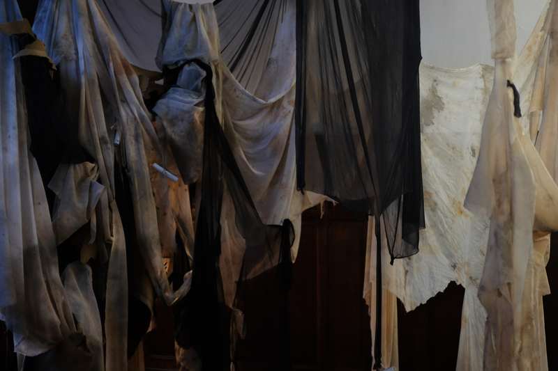 Installation (cocon), Hide & Seek, Maison Bruneau, Paris, 2024, vue 1